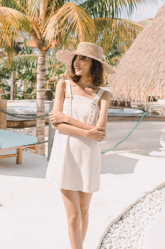 Don’t Miss Out AKILA BUCKLE BASIC DRESS (CREAM)