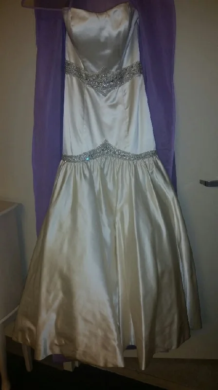 Overstock Sale Alfred Sung JAYLA